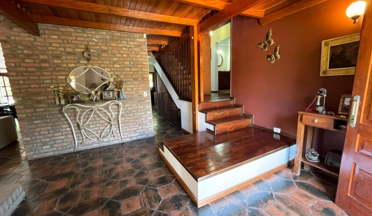 f1aa7cd2-a041-4010-8784-657ce294bbd7