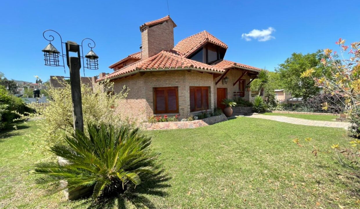 ff67d5a5-96bf-4016-baf9-98387549f4ba