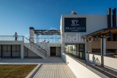 992a8b03-3d29-424b-93b3-264193f813a3