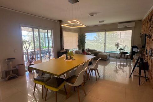 35eec1e5-0b47-42af-a278-1294980b9254