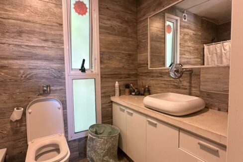 3f9ea084-3d96-474f-b75c-2063d0ca0e3a