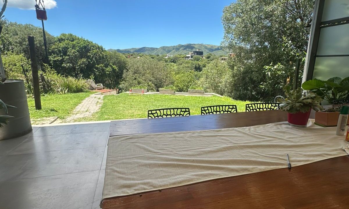 4166155b-47f2-4a82-a83f-a387e8d7f8e3