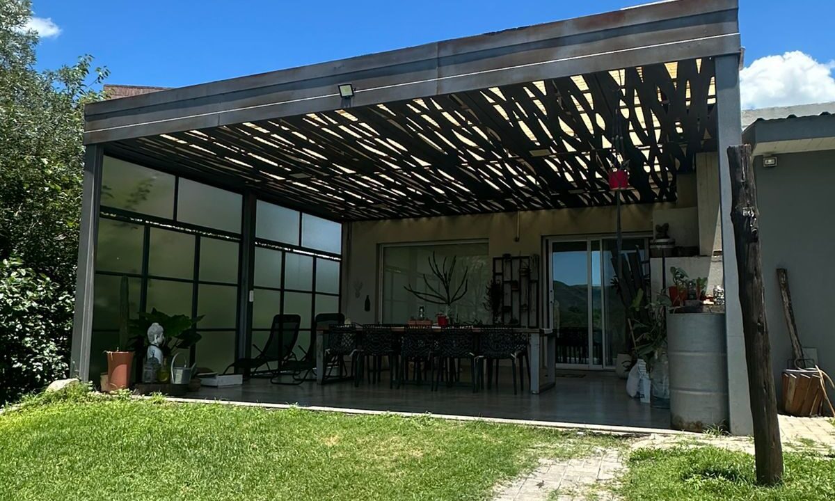 b1ba30d4-0ab1-4f65-88cd-3939d99664be