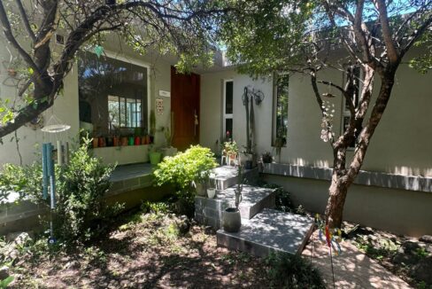 b98bdcd2-fb7d-4798-a2c8-afe8c7b1048c