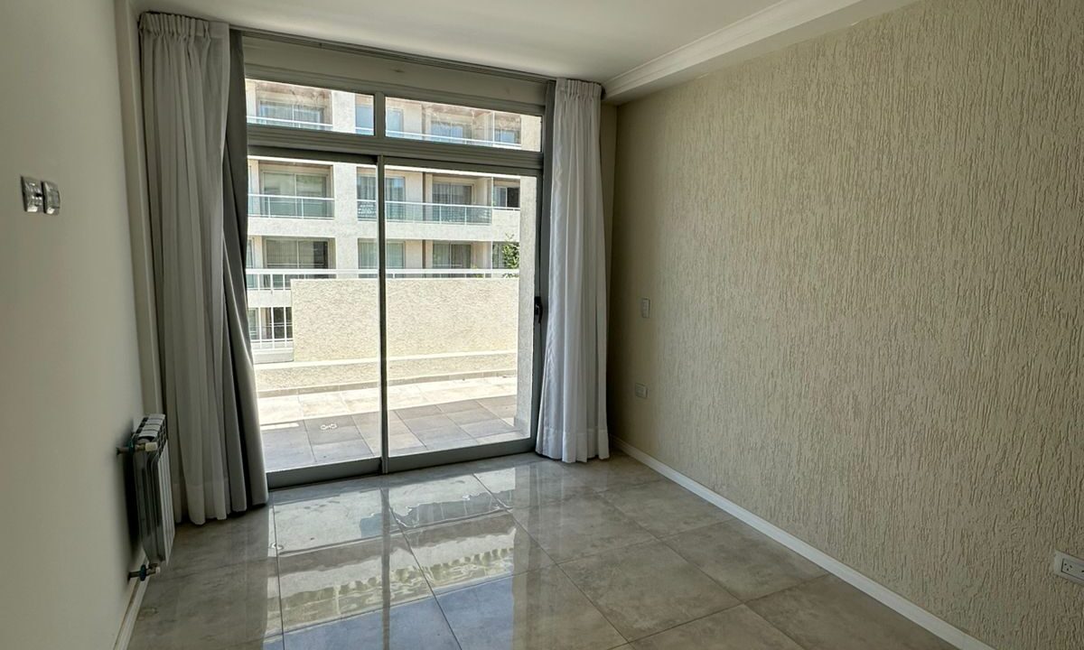 c9990c88-2f0c-406d-9c71-252644508ee8