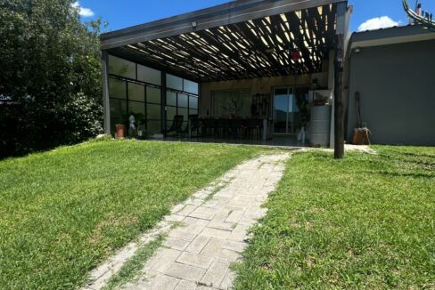 e9c392e7-14f5-4ea7-ba9f-f521da92009f