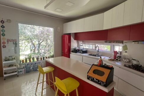 eaa53f38-c5ba-4e90-8129-f5b99cc4ba04