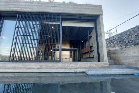 1827eada-832c-4b7d-bfc3-cef8a87e0ab8