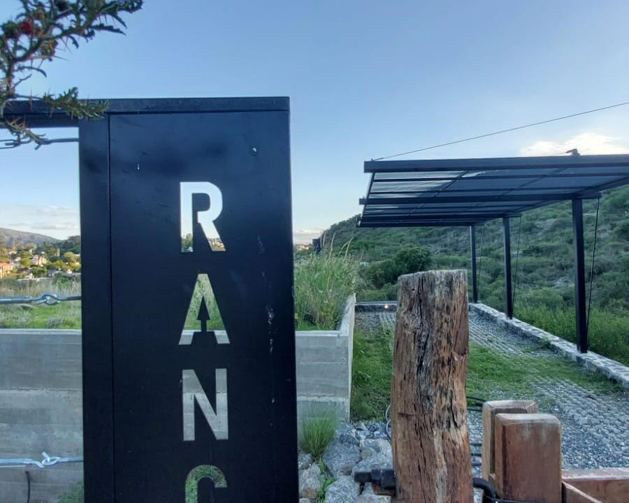 76251b7d-7036-4c28-a4a8-6579b9427c96