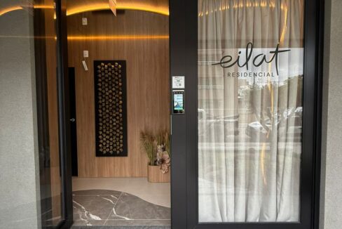 e8ccc585-ce10-4555-aa46-3acb8906728d