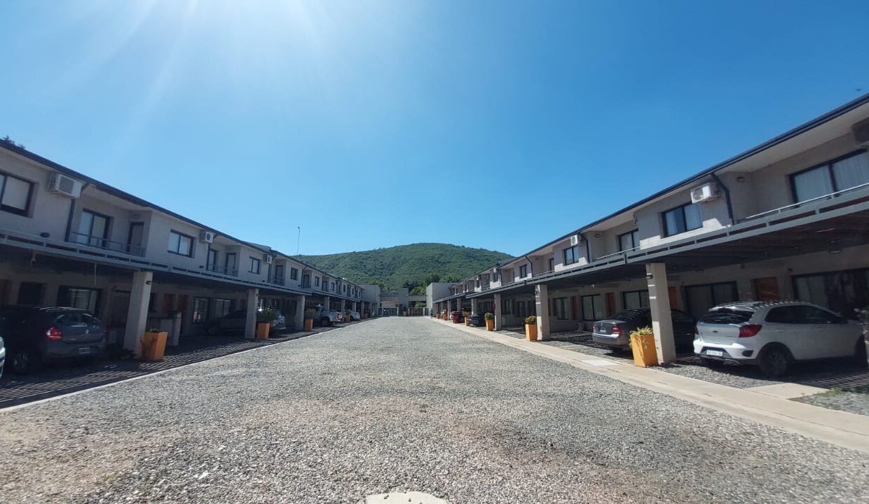 064fa906-ea2e-40cf-b7f8-858306c807e1