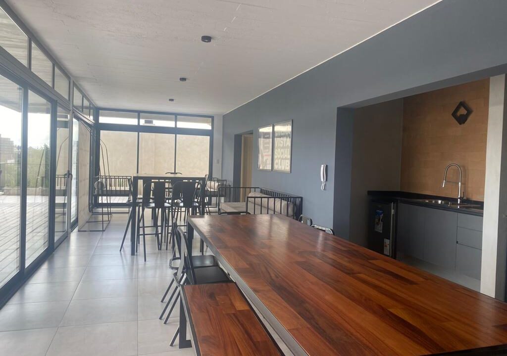 24b1579f-0b68-400a-ac1f-cfdf826629af