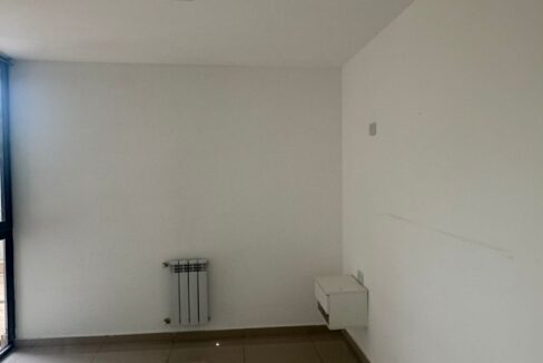 50f3d20b-70d2-4394-90b6-036f68667fdb