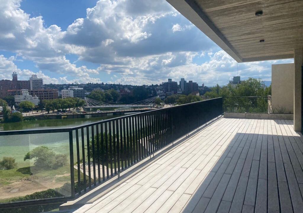 c54b46df-b7cd-44a8-b5cc-d8bace05a87d