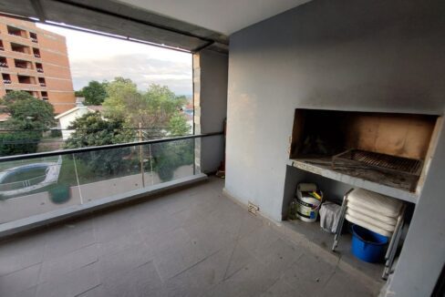 db233833-1155-4713-bbcb-3a6d7c0e2cb9