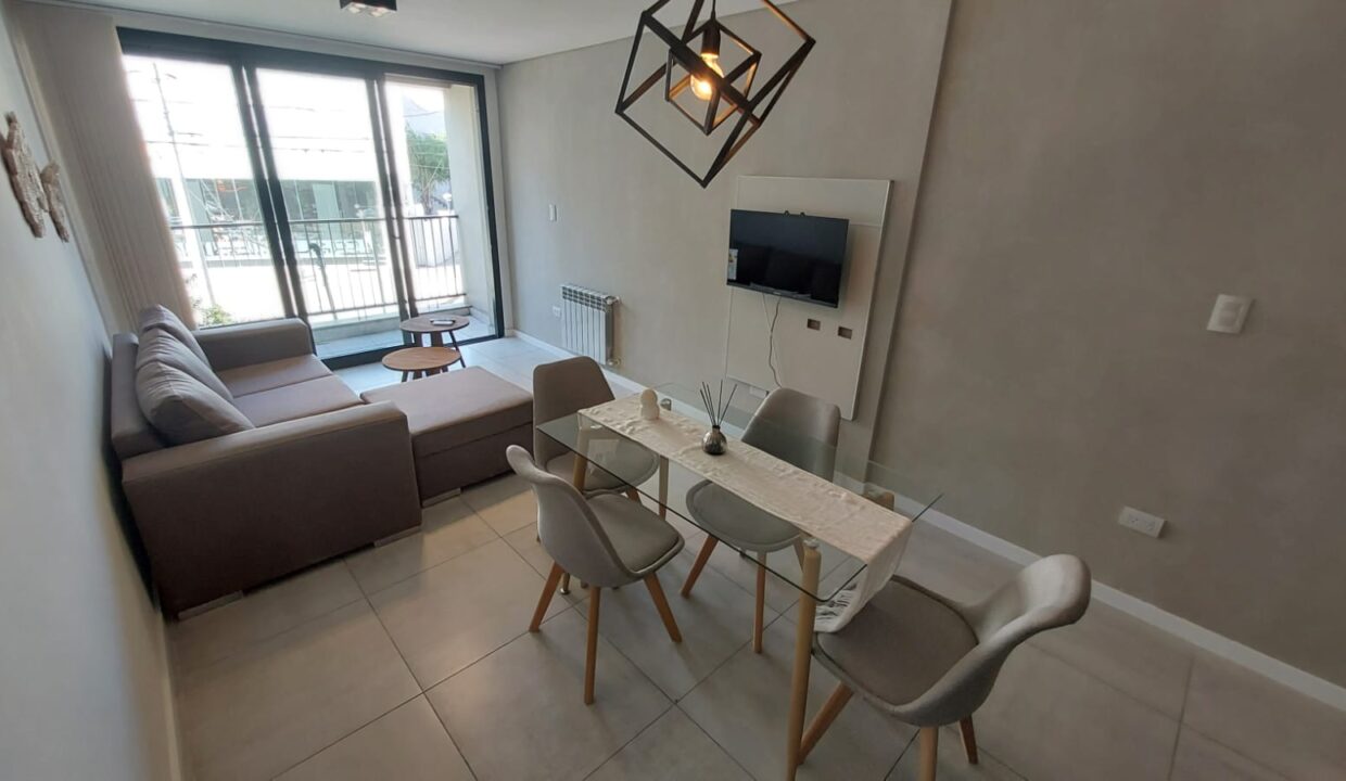 f4917f26-03bf-46cc-a4fa-4f0ccd784d3a