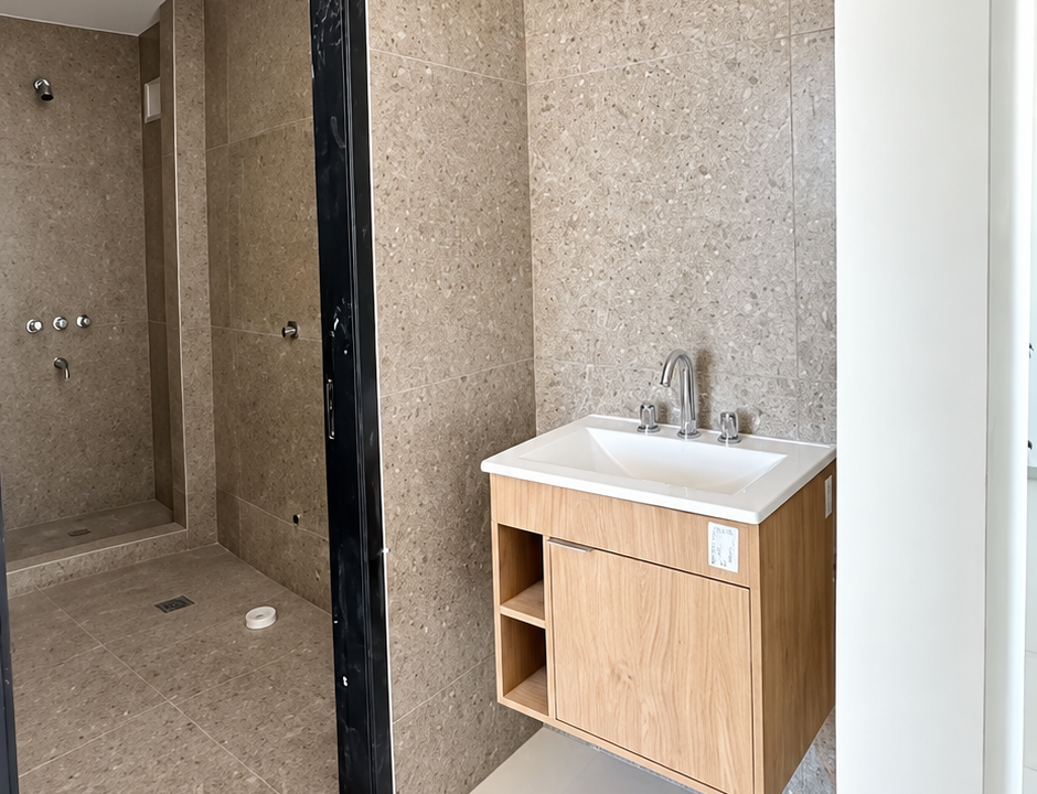 Baño moderno con lavabo de madera