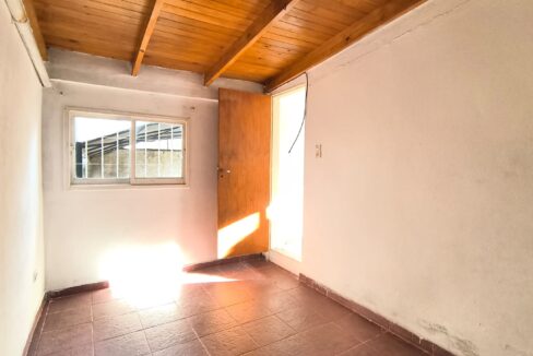 6a7921f5-4bd9-4931-95e1-3102a1c9457b