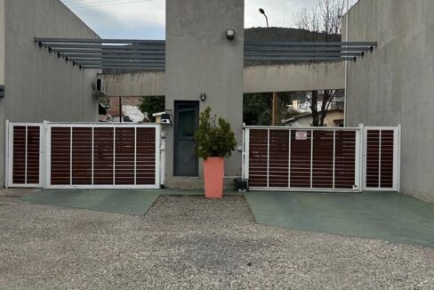 aba09a38-29c5-462e-9a21-a332be9aefe0